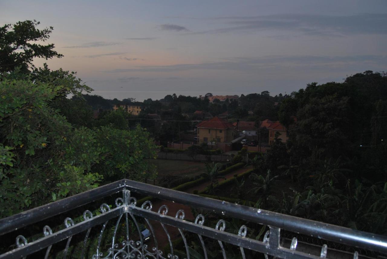 Frontiers Hotel Entebbe Dış mekan fotoğraf