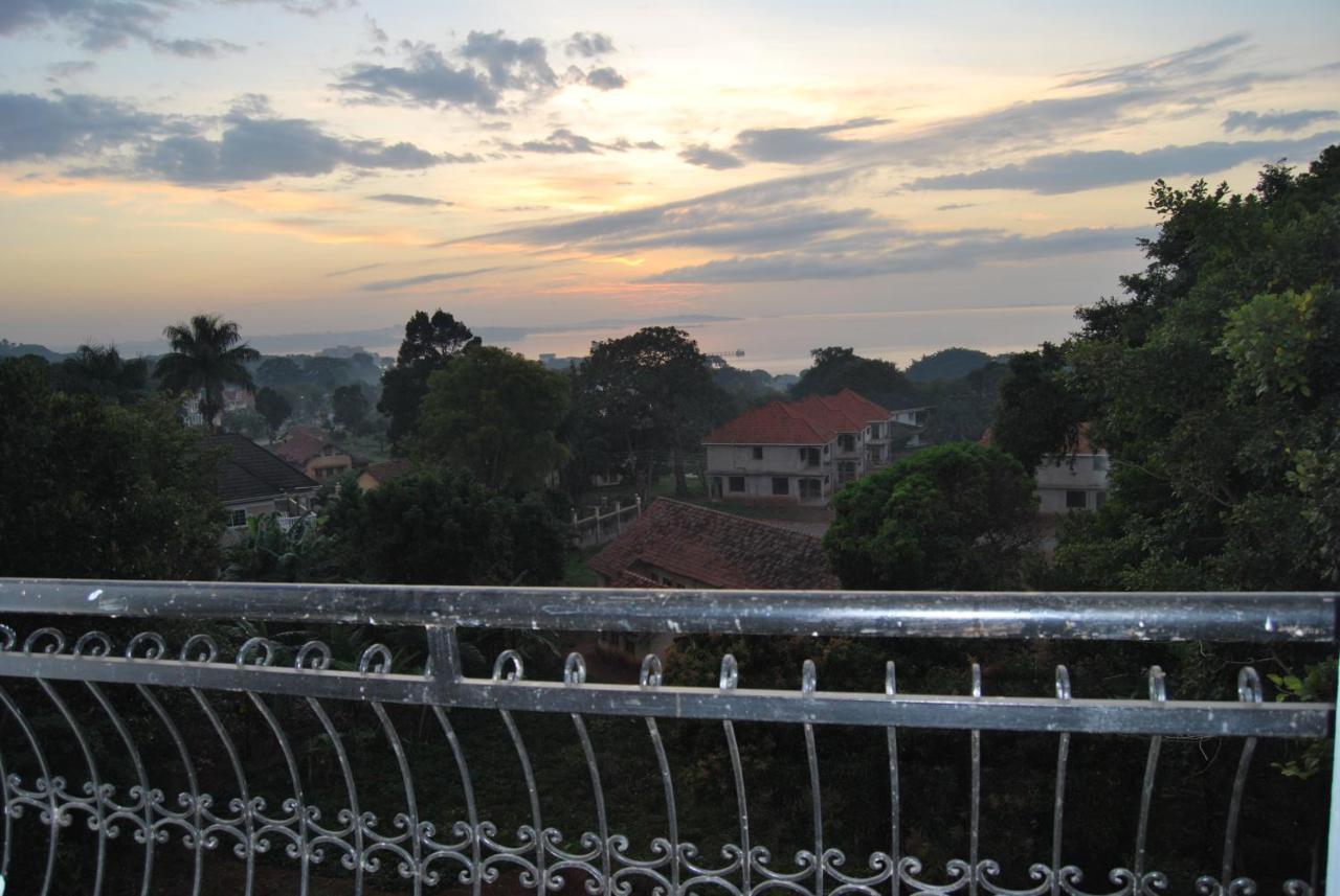 Frontiers Hotel Entebbe Dış mekan fotoğraf