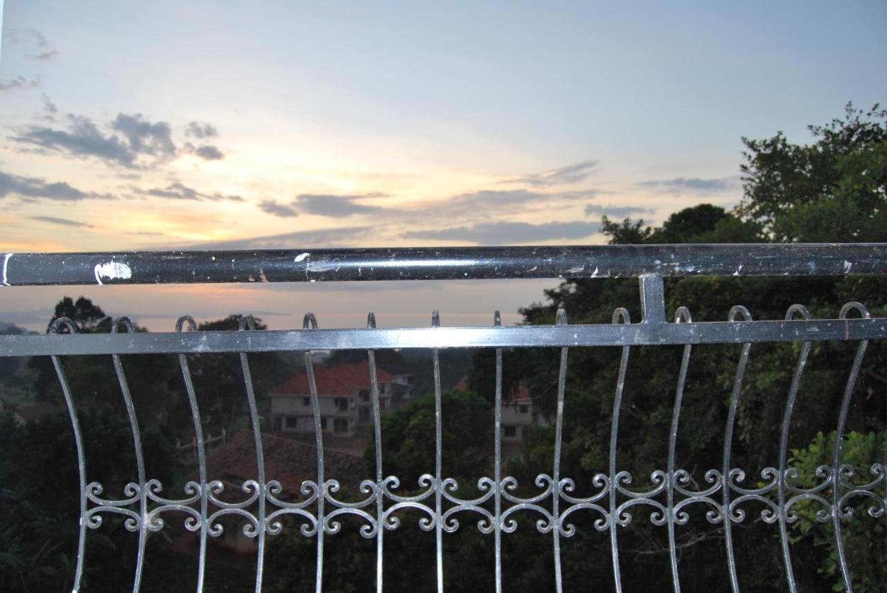 Frontiers Hotel Entebbe Dış mekan fotoğraf