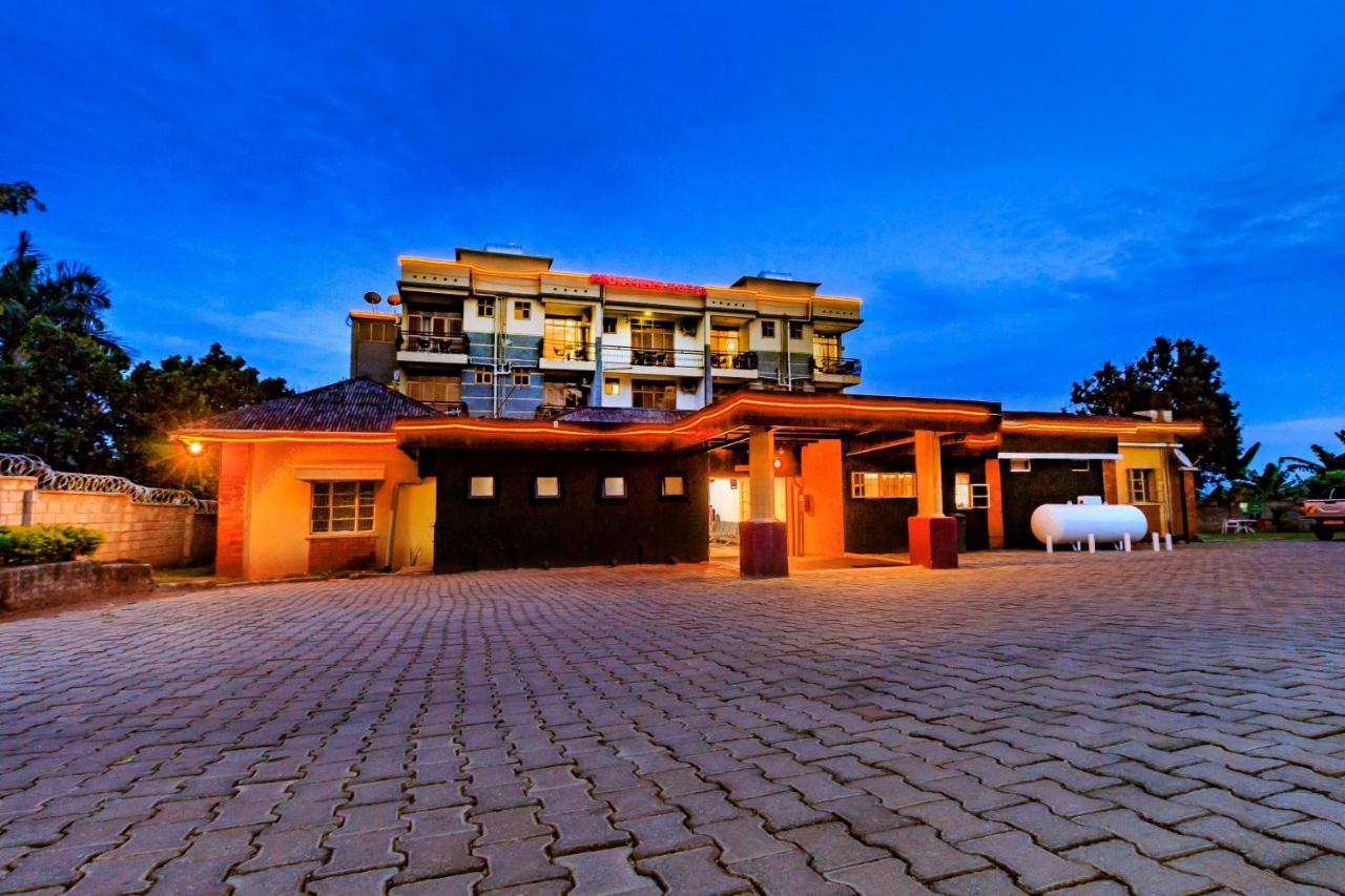 Frontiers Hotel Entebbe Dış mekan fotoğraf