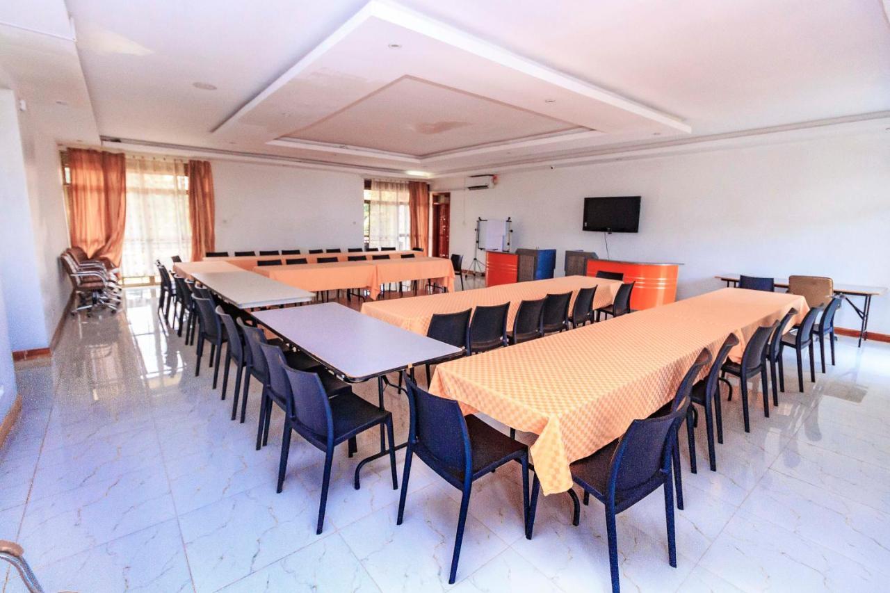 Frontiers Hotel Entebbe Dış mekan fotoğraf
