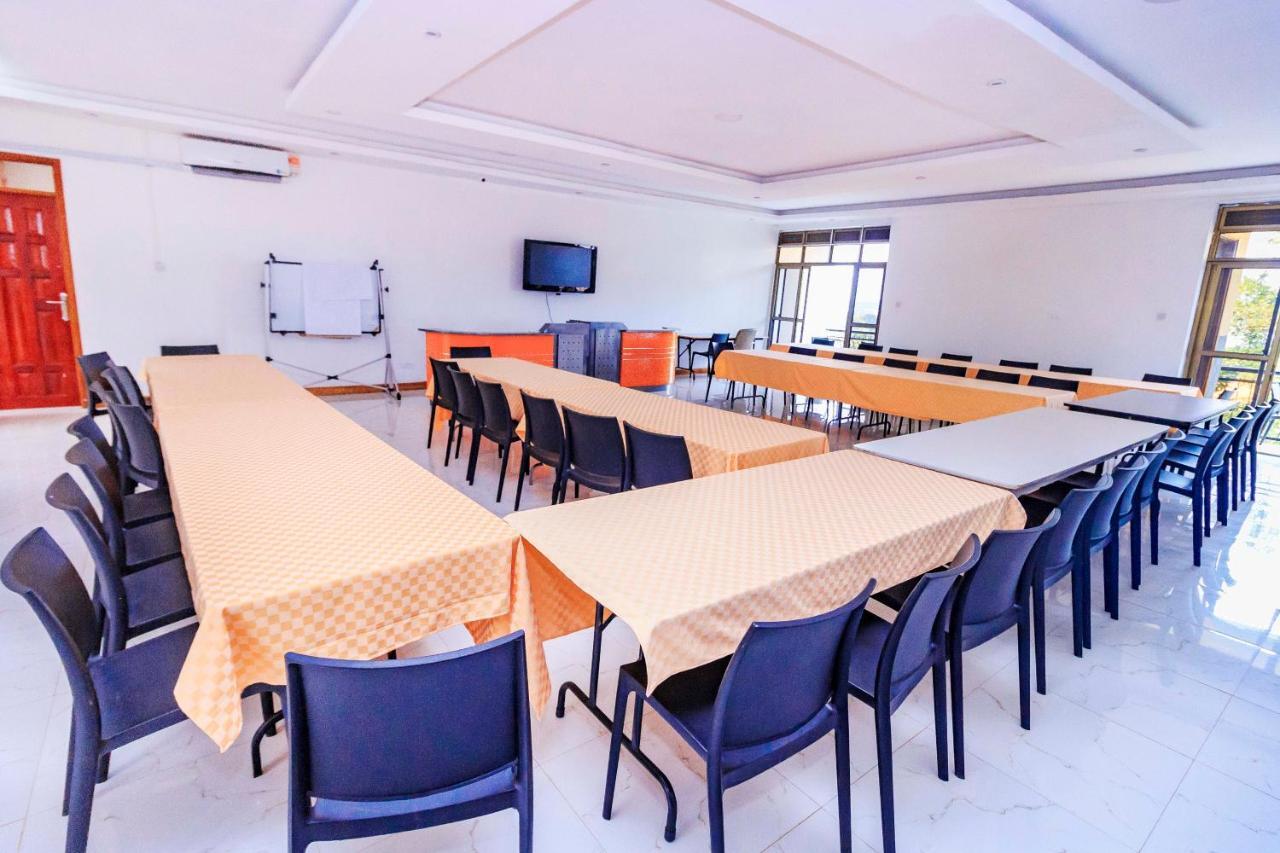 Frontiers Hotel Entebbe Dış mekan fotoğraf